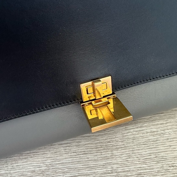 CELINE • TRAPEZE - Picture 7 of 15